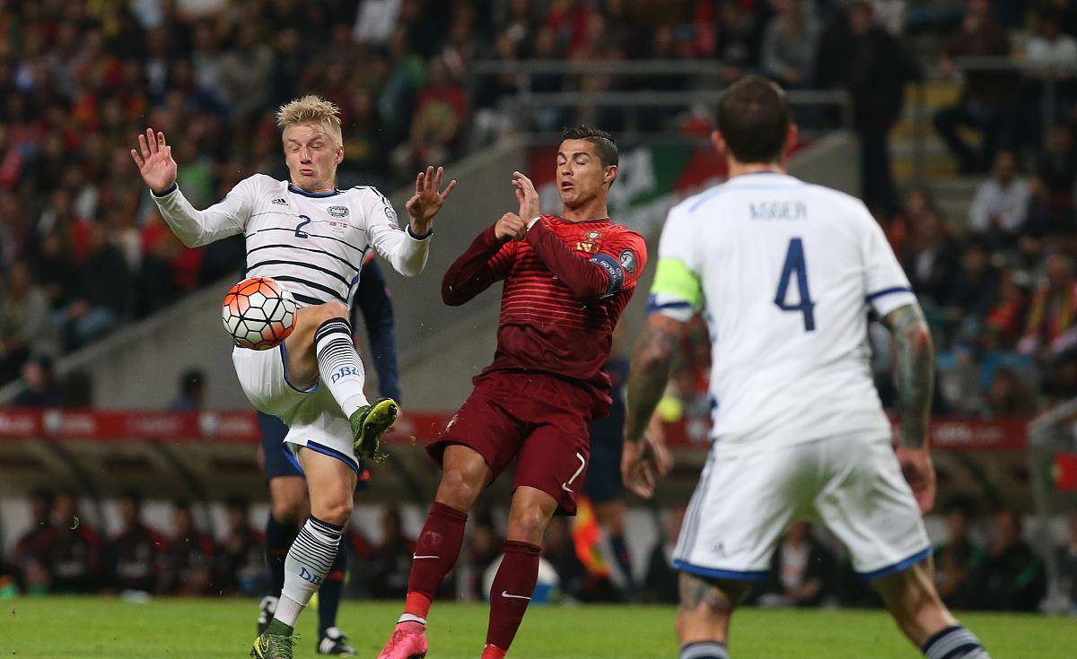 英雄联盟-阿斯顿维拉迎葡超关键赛，国际比赛日扳平良机，话题不断，细节决定成败的简单介绍