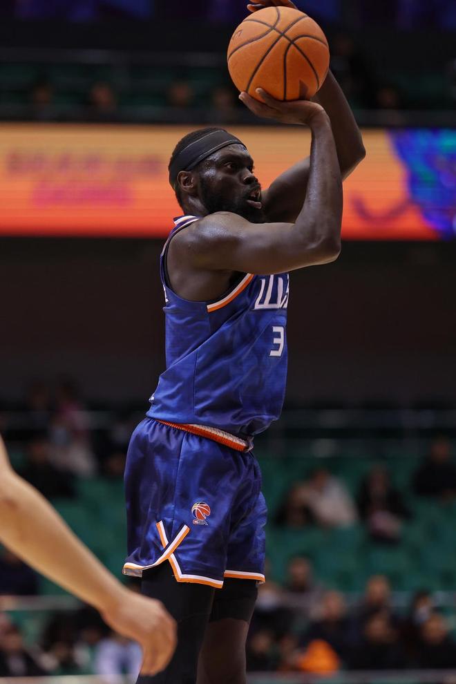 英雄联盟S15赛制-包含赛后深圳男篮复出首秀：英超节点到来，目标明确，高层口径保持一致的词条